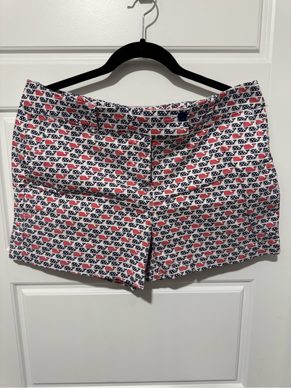 Women's Vineyard Vines Red White and Blue Whale Print Shorts